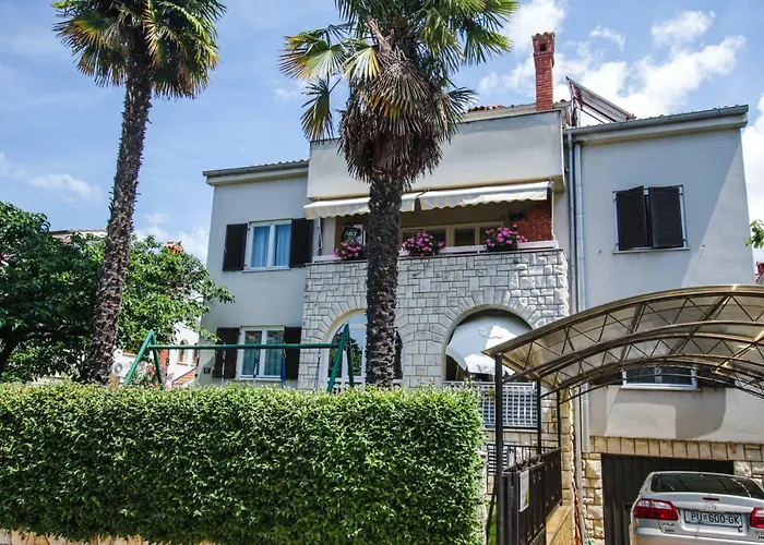Apartman Ada